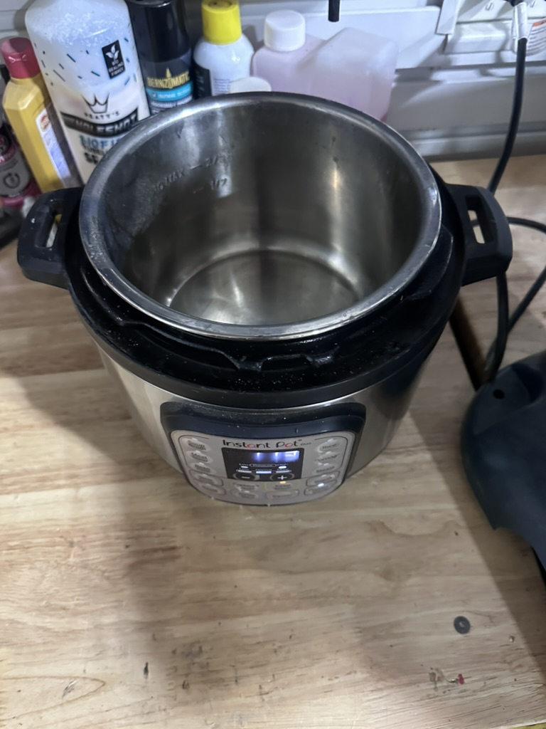 Instant Pot setup for rendering beeswax