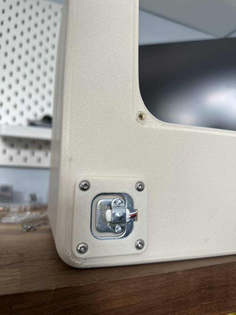 Load cells integrated into bottom board