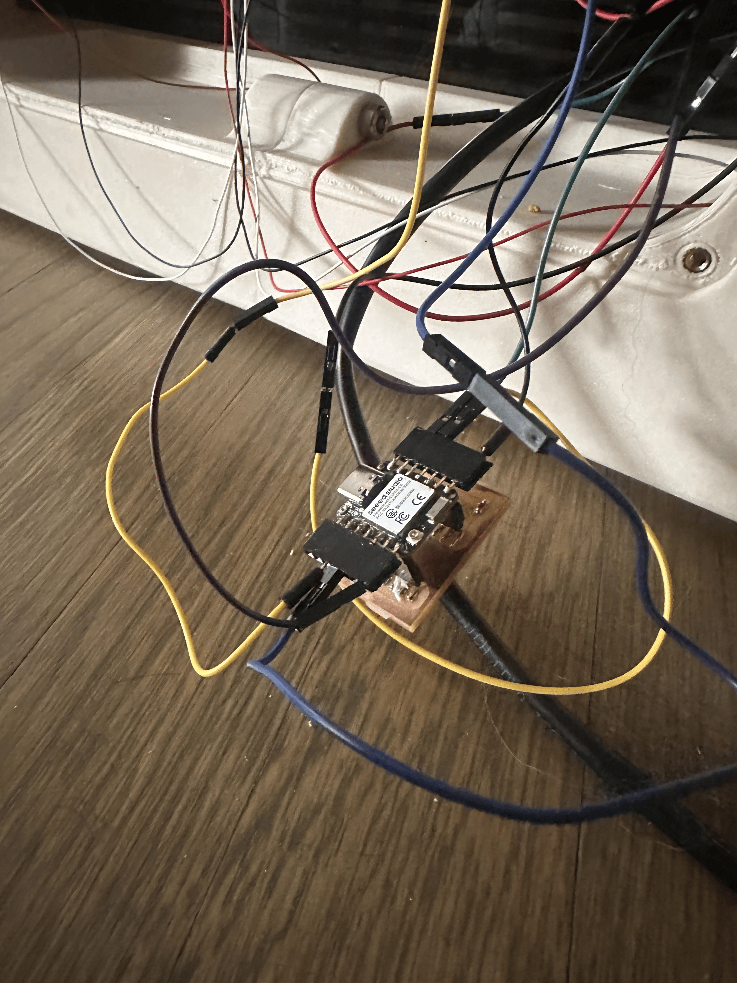 Custom ESP32-C6 board connected to HX711 and load cells