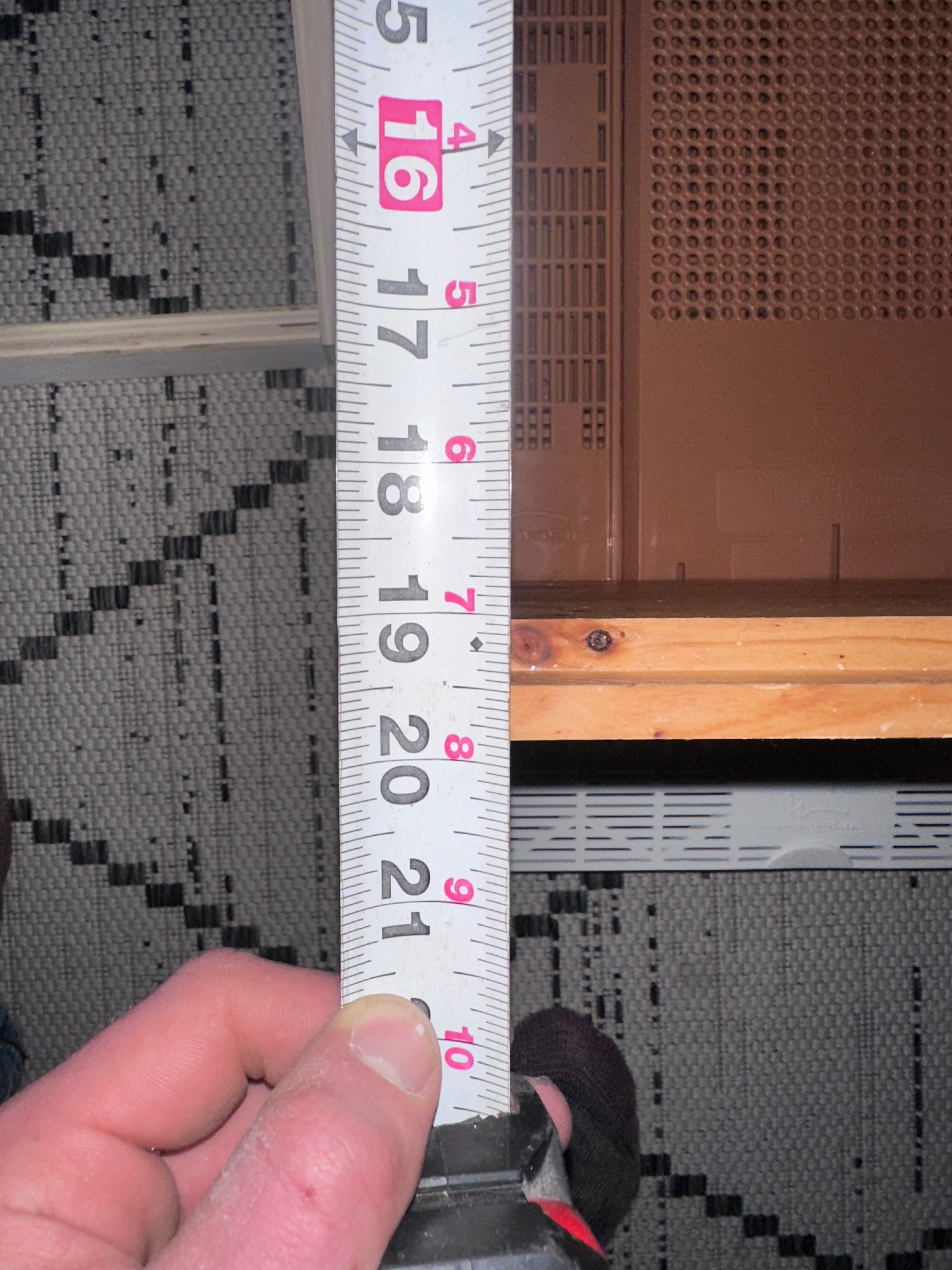 Hive box dimension measurement 1