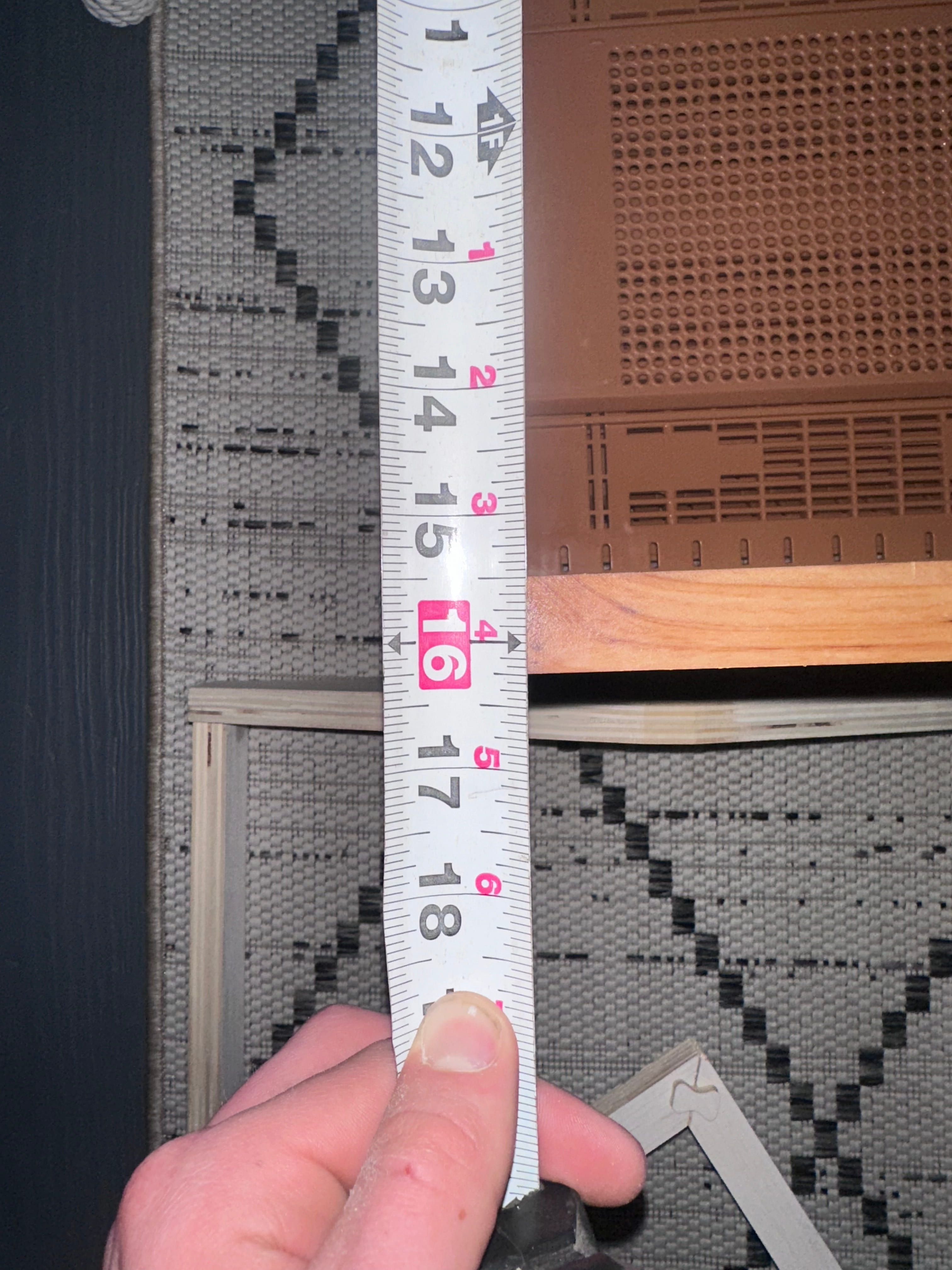 Hive box dimension measurement 2