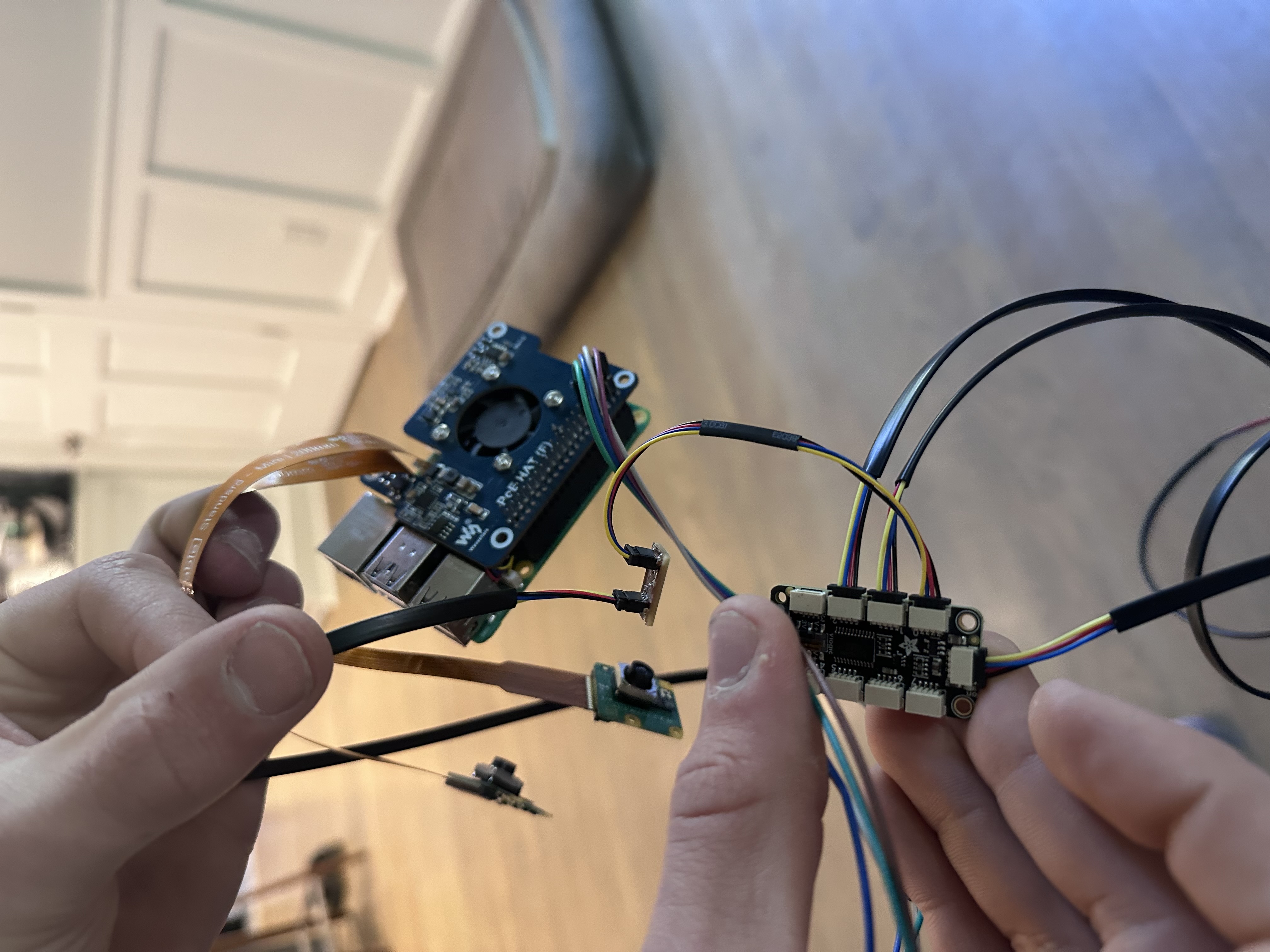 Extension board plugged in and connected to the sensor system