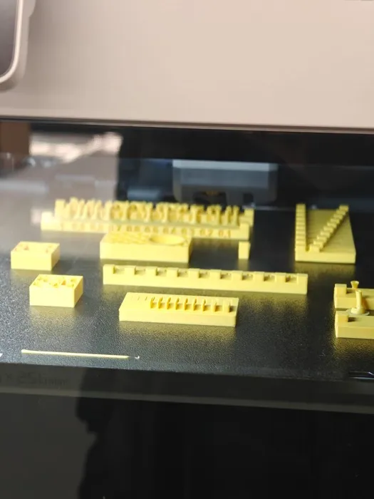 Print in progress — looking good after an hour