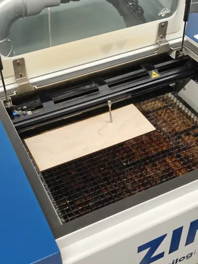 Focus gauge barely scraping the material surface