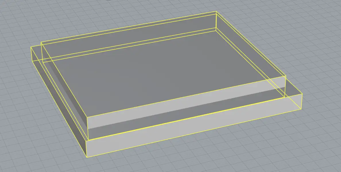 Refined tray with grid