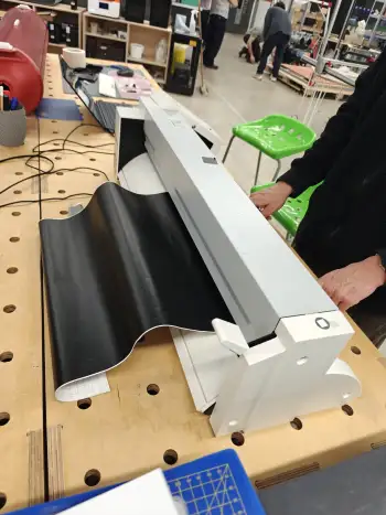 Placing and aligning the vinyl sheet