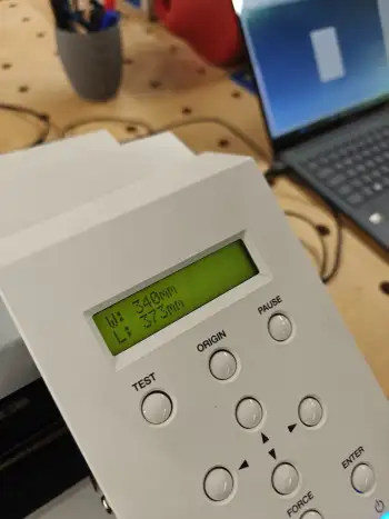 Screen showing measured width and length