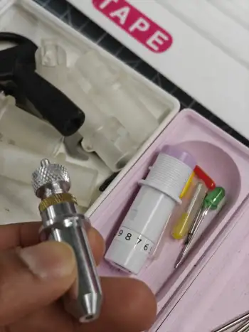 Blade holder with 3D printed examples