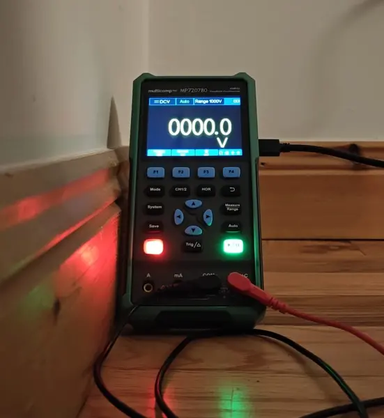 Voltmeter reading 0V when the LED is off