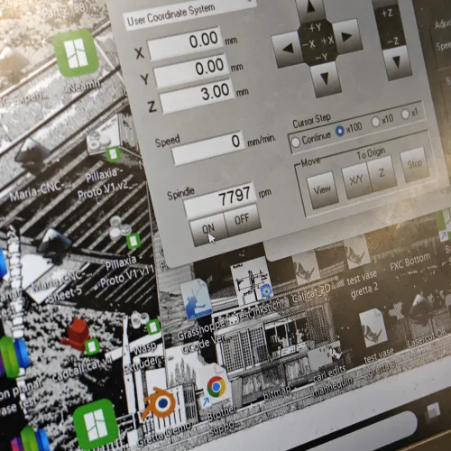 VPanel showing spindle ON at 7797 rpm