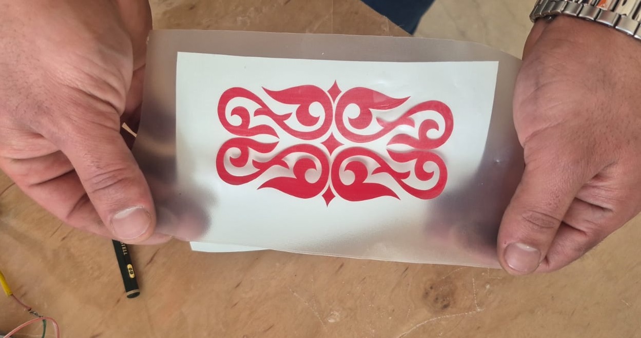 Cut vinyl on transfer tape