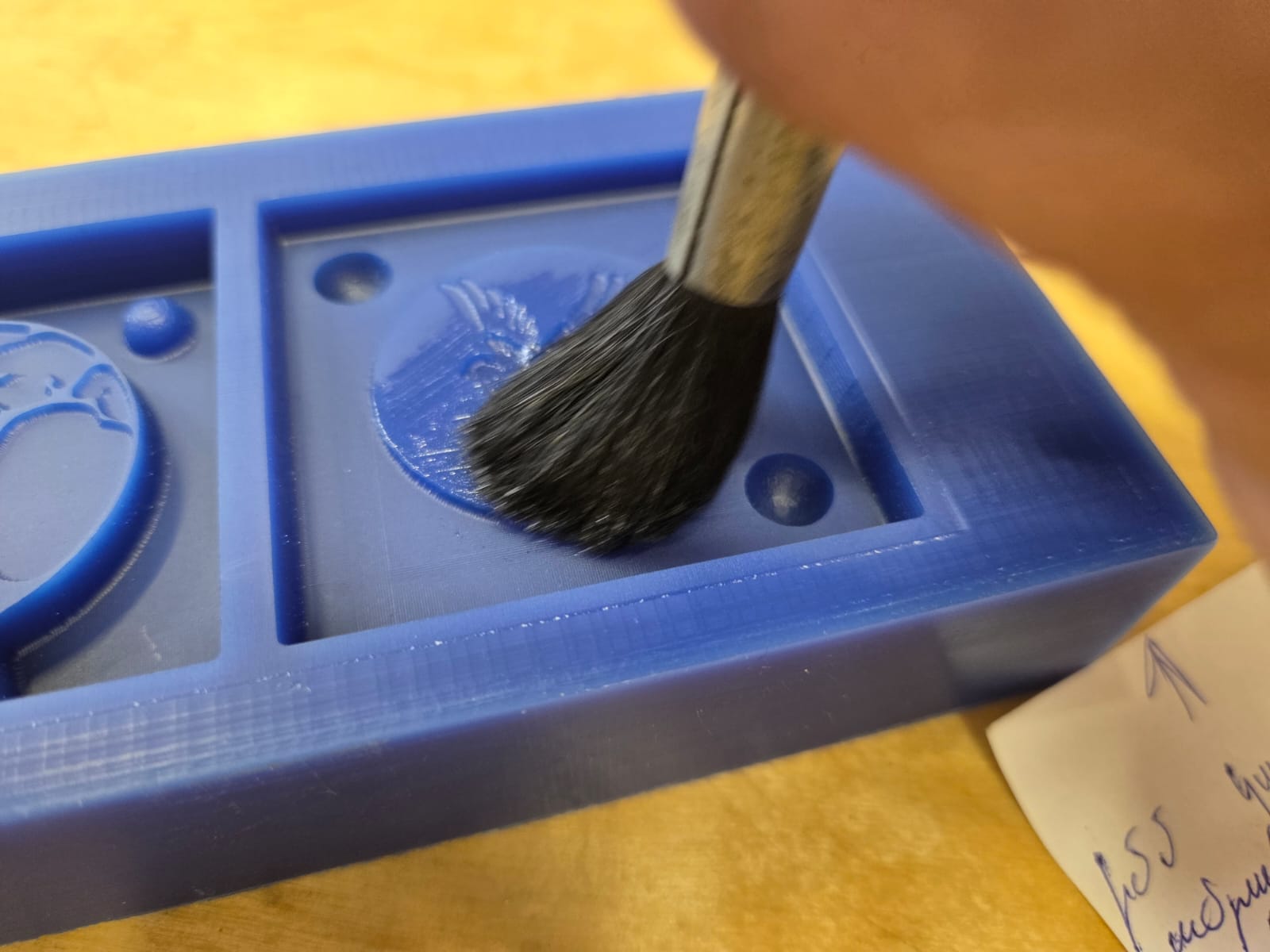 Applying vaseline to mold surface