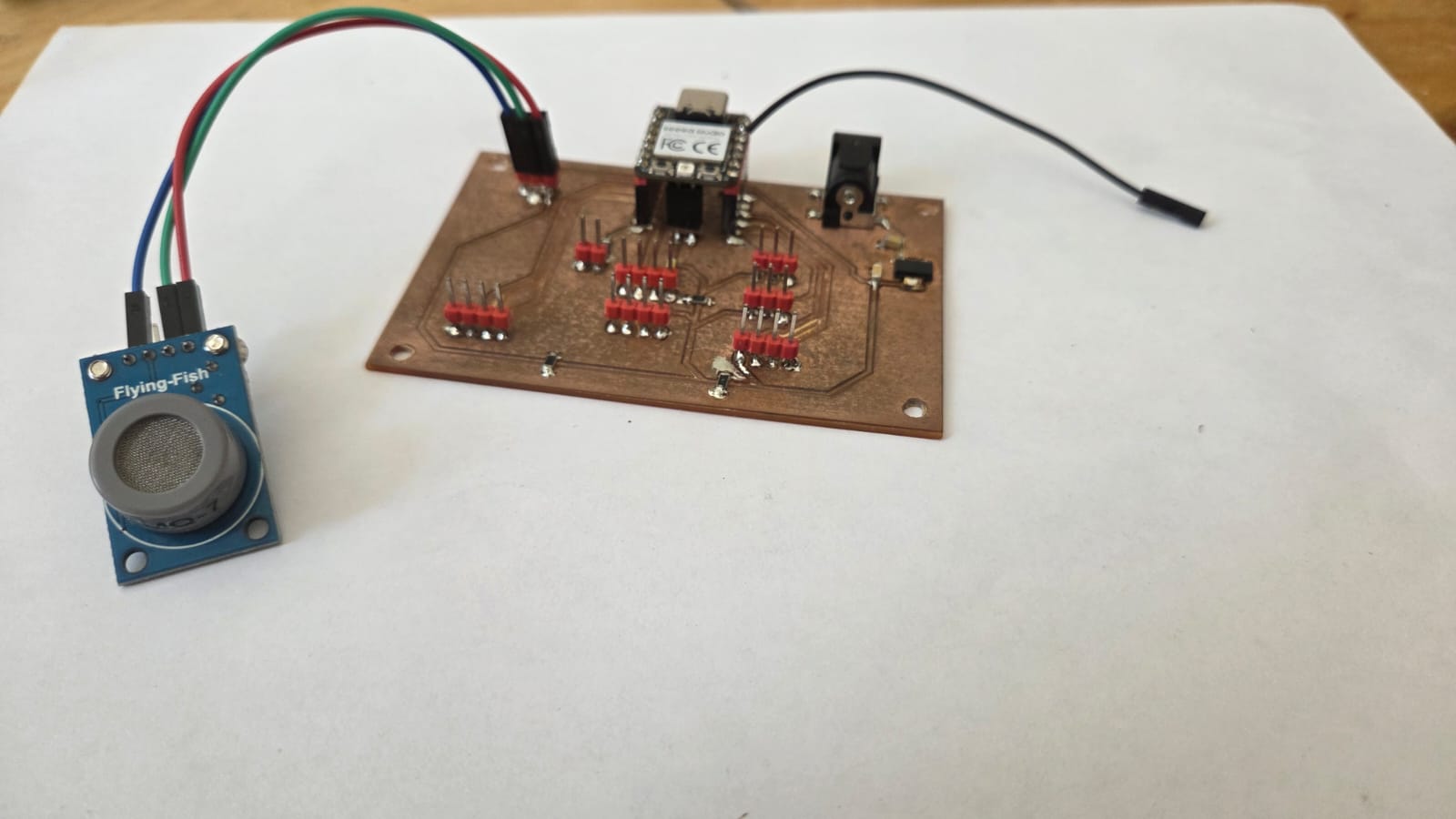 MQ-7 gas sensor connected to the PCB