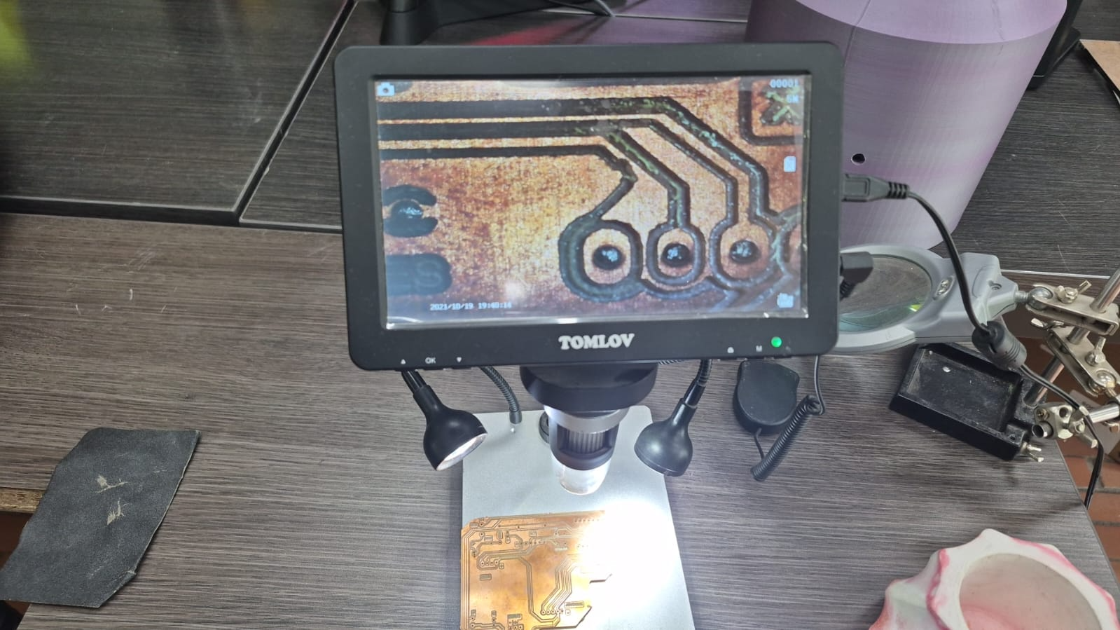 PCB traces affected by incorrect milling