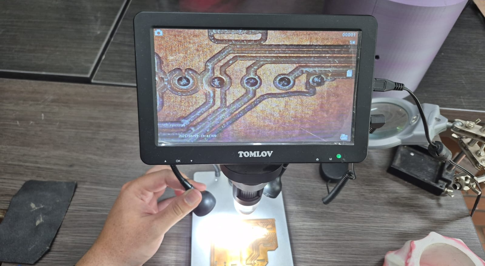 Damaged PCB traces after milling