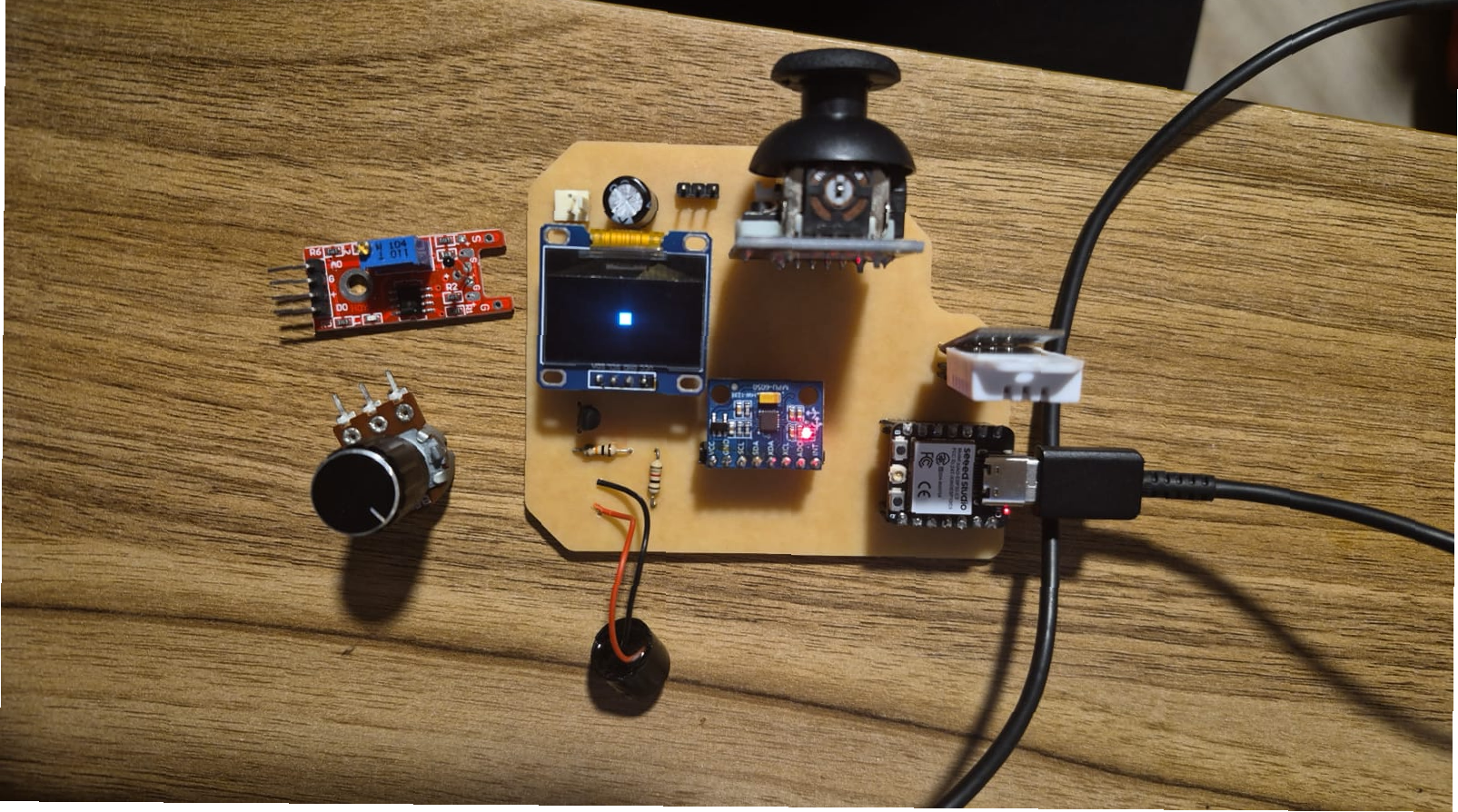 Complete setup with XIAO ESP32C3, sensors and OLED display