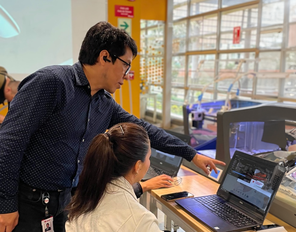 Free HTML5 by FreeHTML5.co