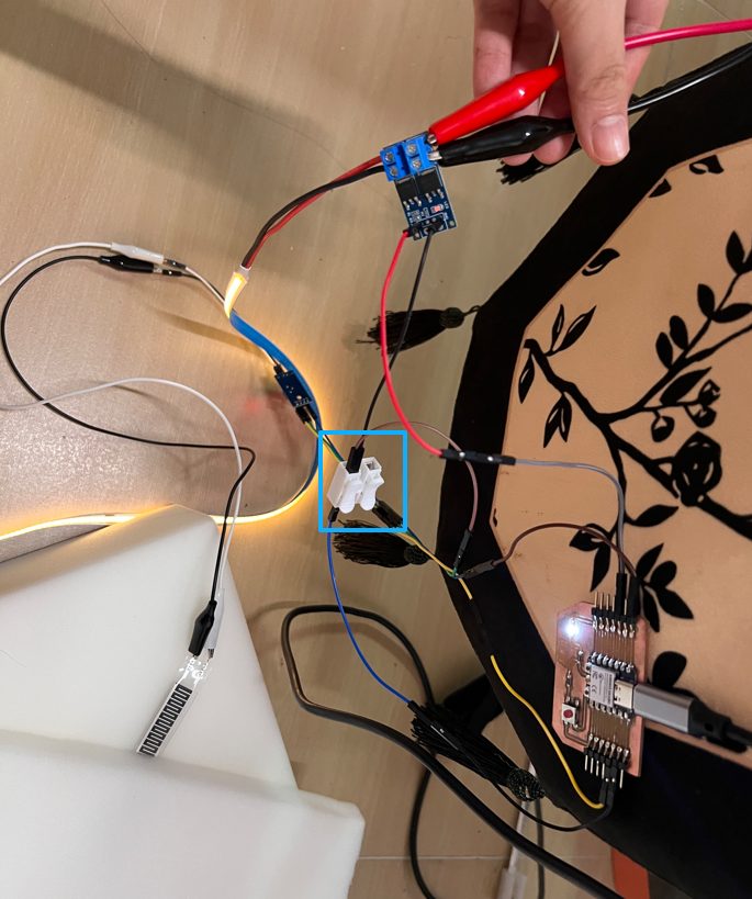 Common ground metal connection module