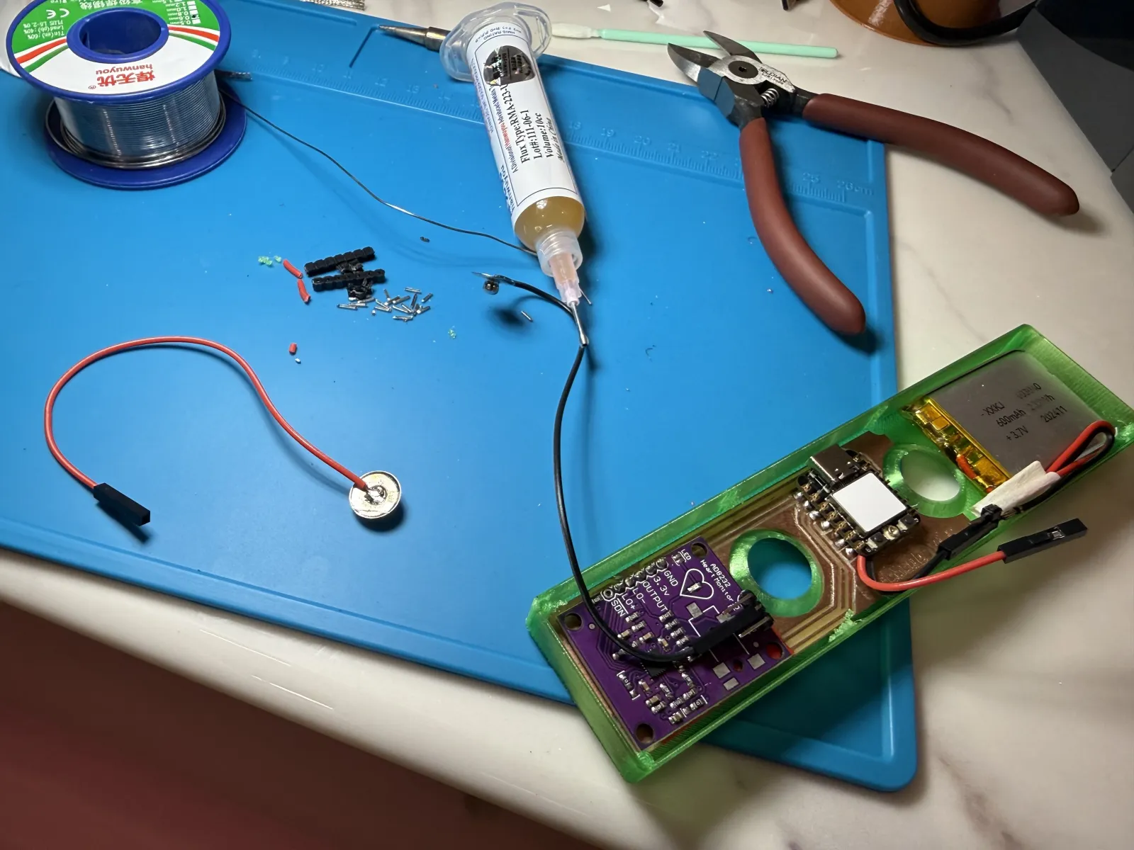 Seebscribe electronics assembled inside the final green enclosure