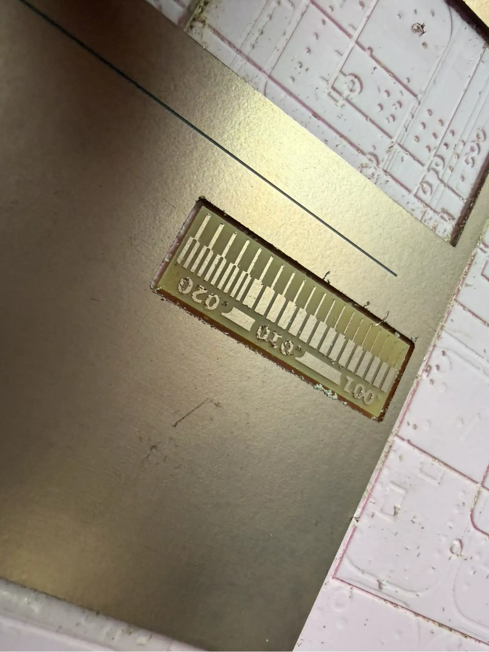 The test cut from a different angle – the three trace zones are clearly visible as separate sections