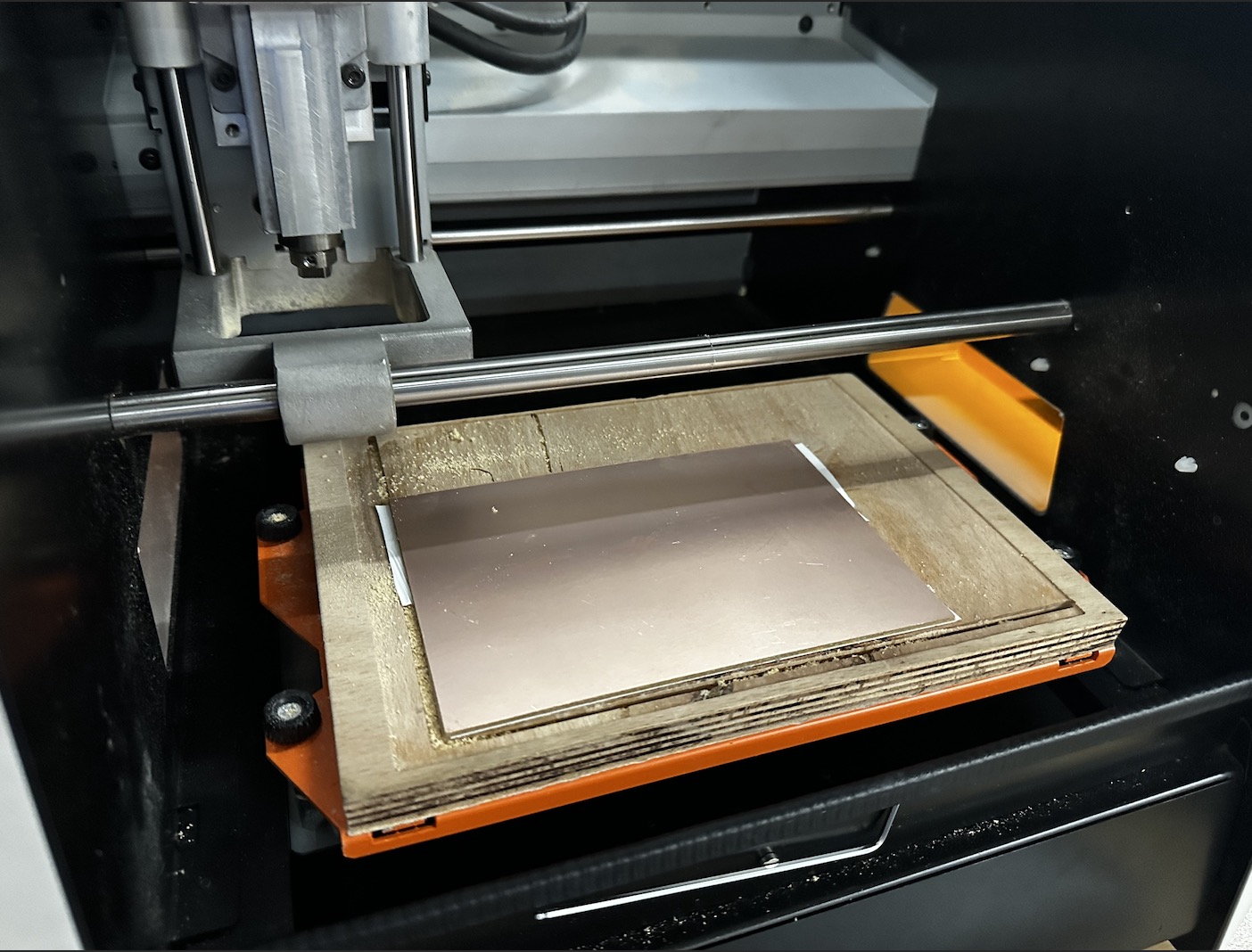 FR1 mounted on the bed