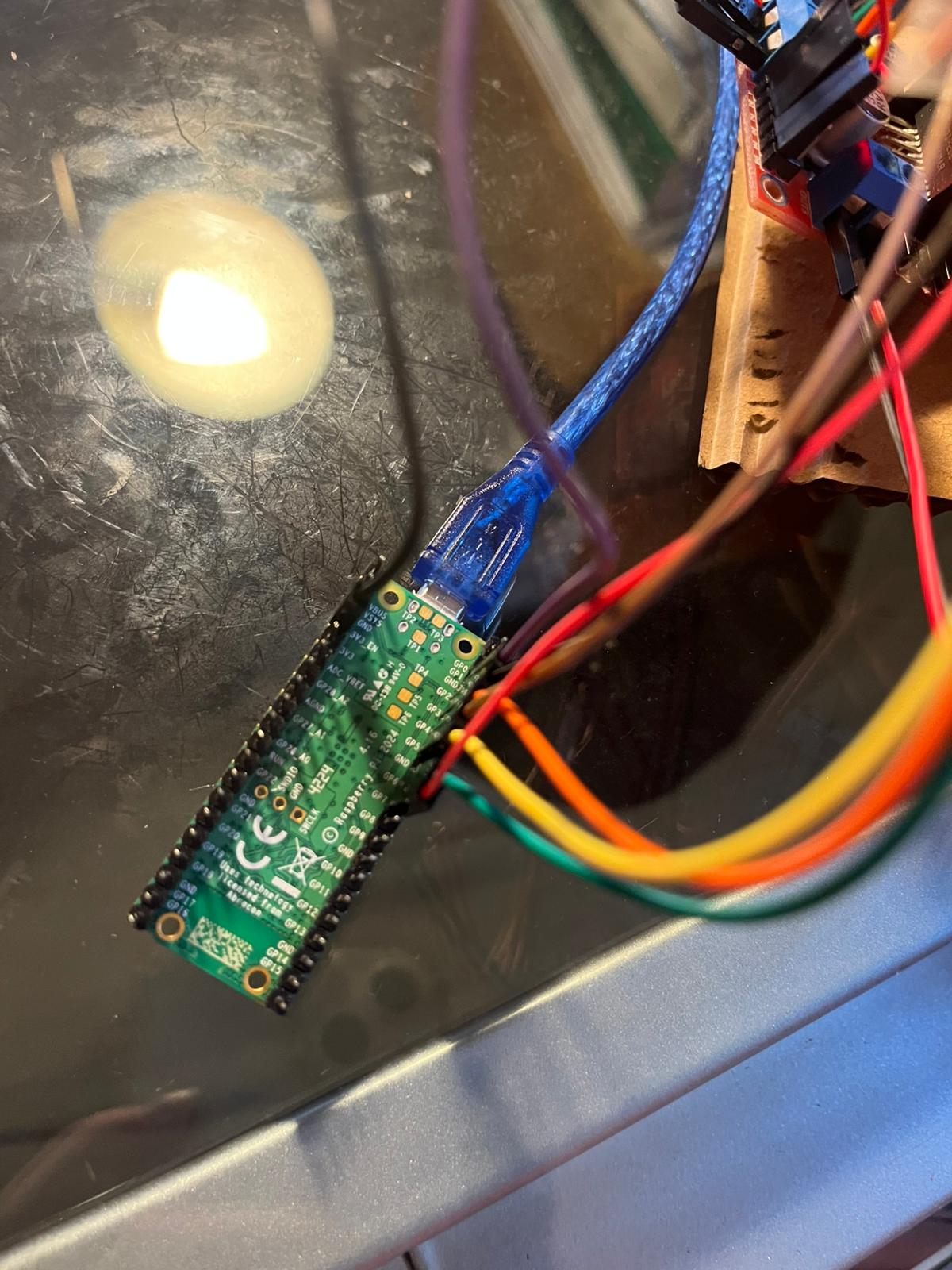 Pins Pico