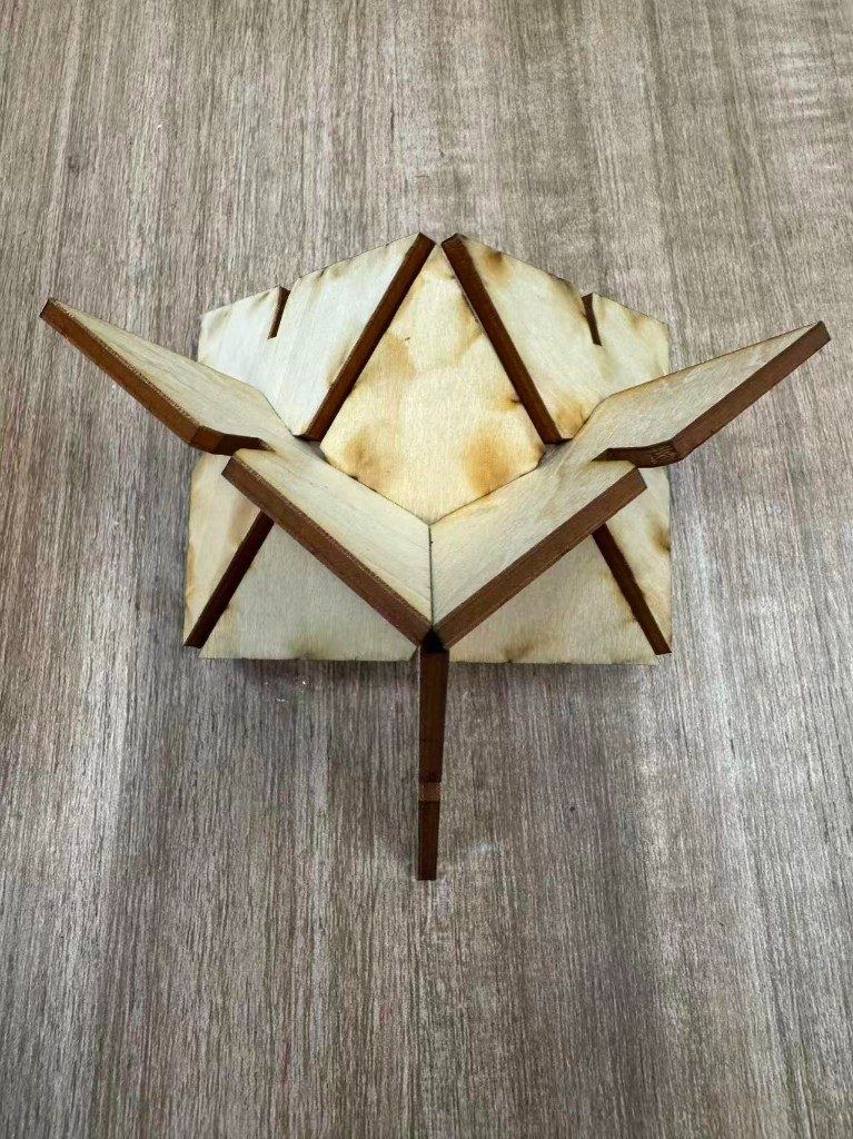 Assembled triangle construction kit