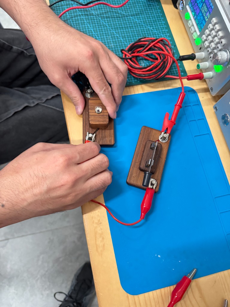 Wiring closeup for measurement fixture