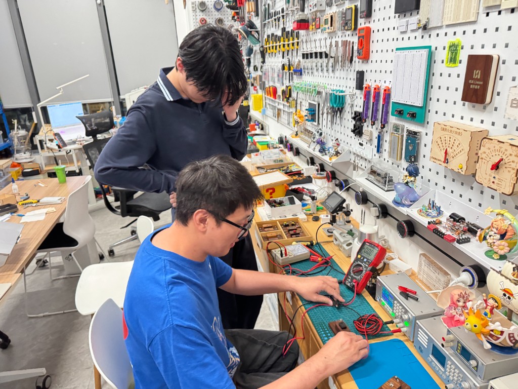 Open-circuit near-zero current reading