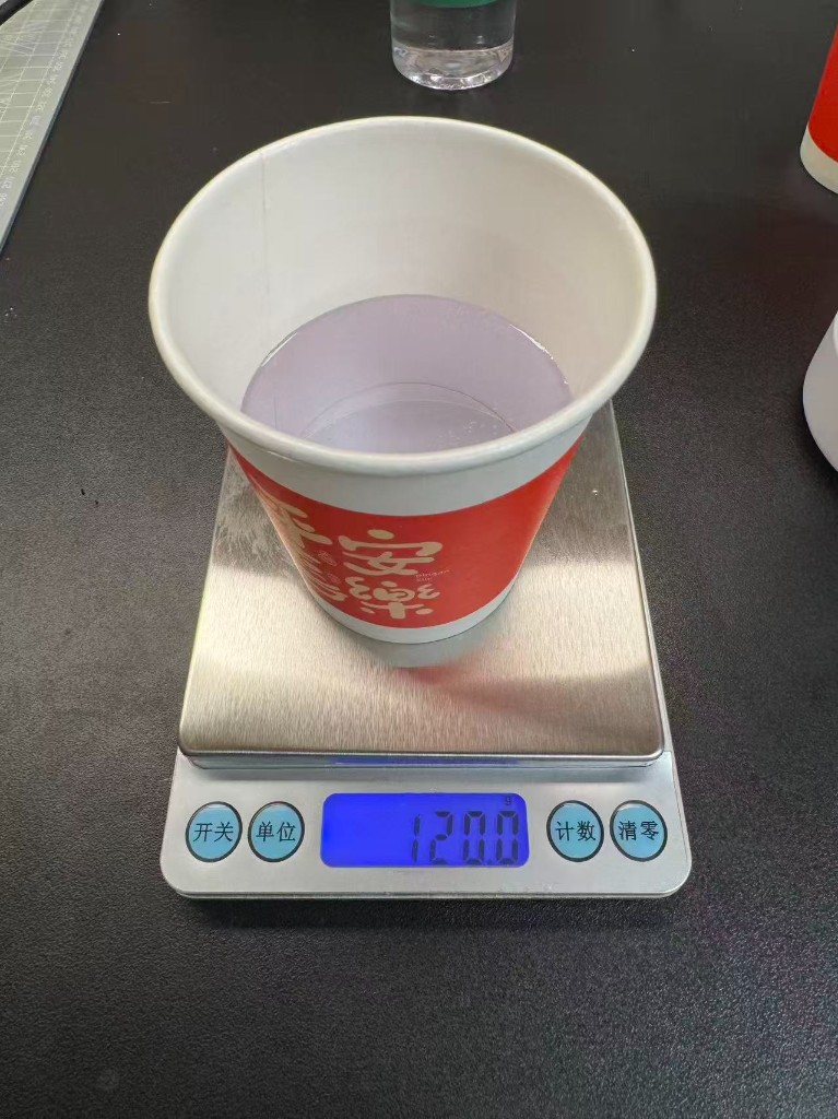 Weighing 120 grams of epoxy part A