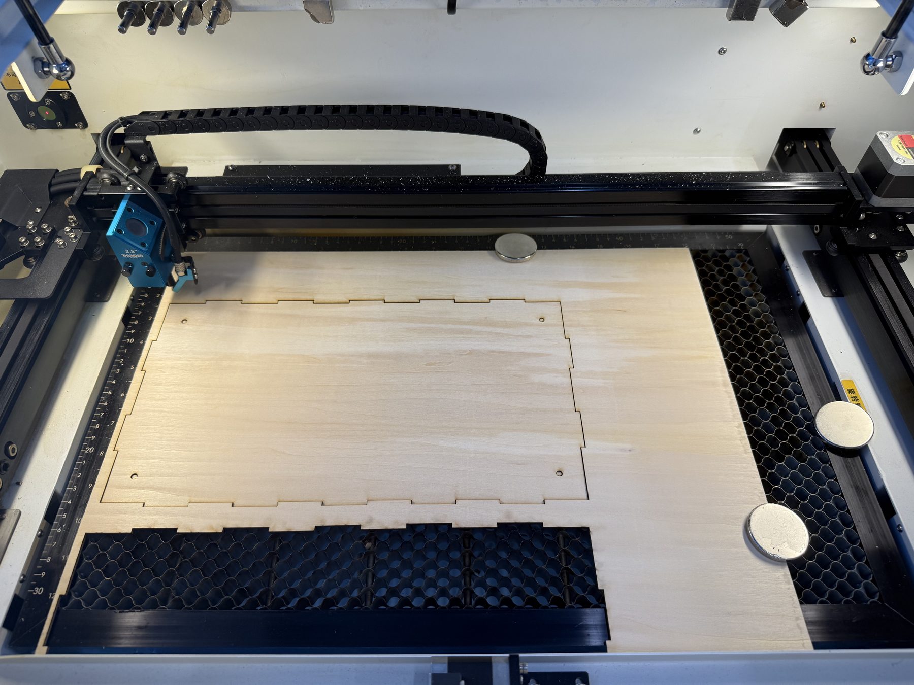 Laser cutting platform panel 5