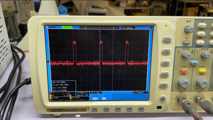 Oscilloscope capture of GPIO with switch bounce