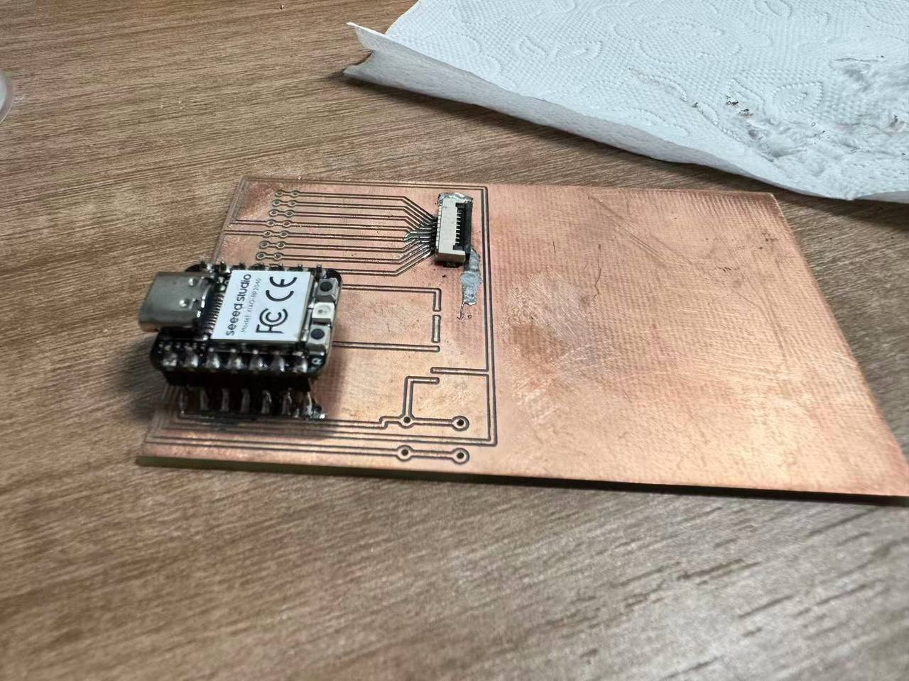 Milled PCB with Seeed XIAO and FPC connector soldered in place