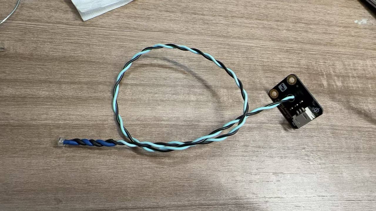 Diagram or photo showing rainbow wires brought out from the light sensor