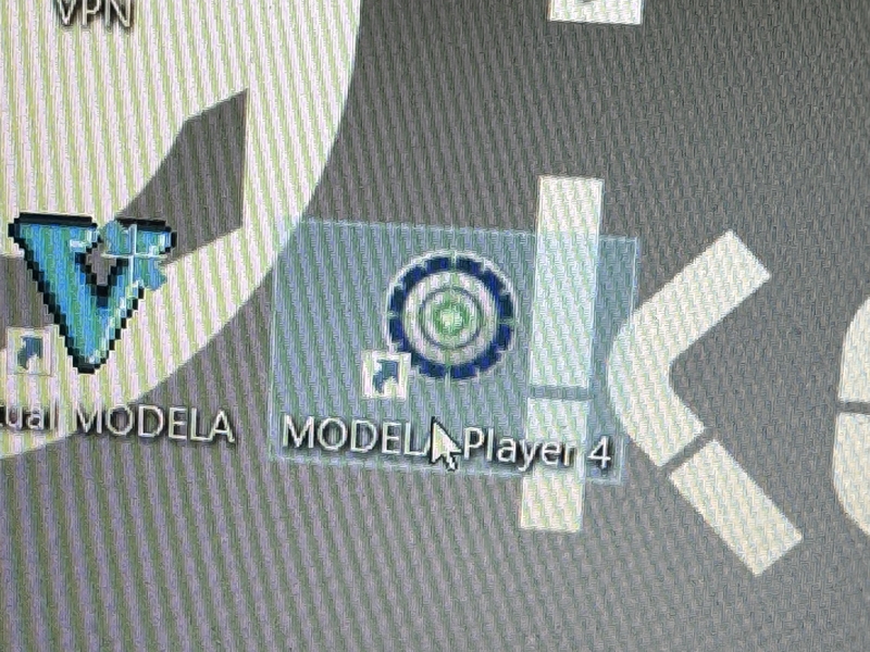Modela player 4
