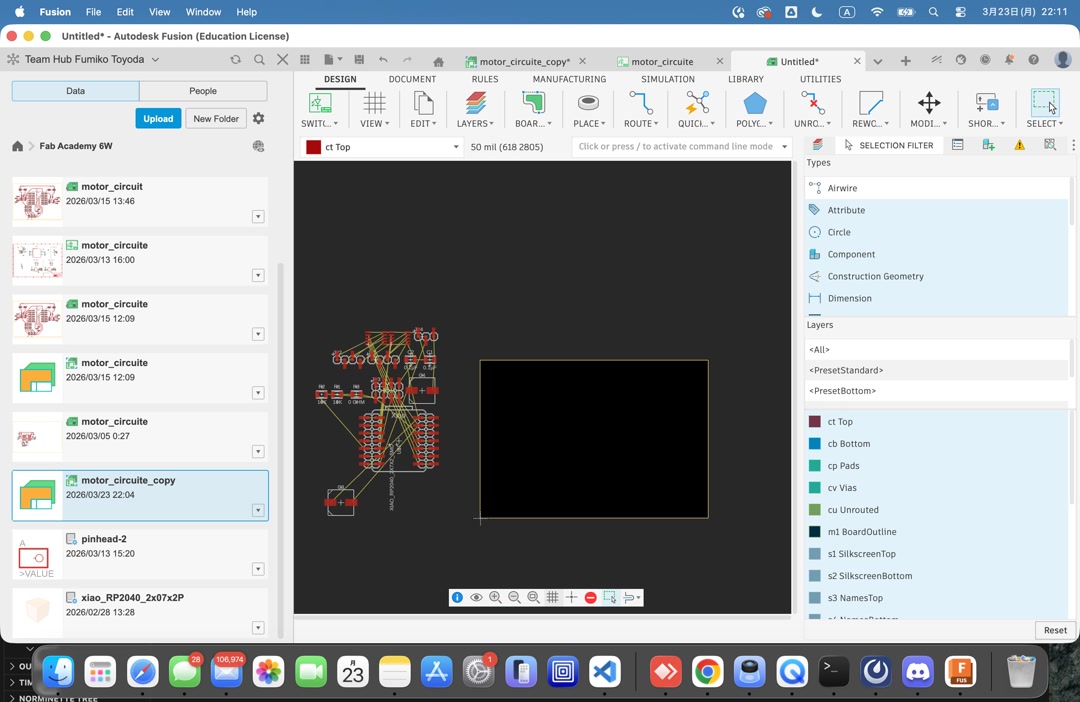 PCB editor after switching, showing unrouted airwires