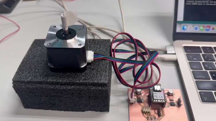 Single stepper motor running