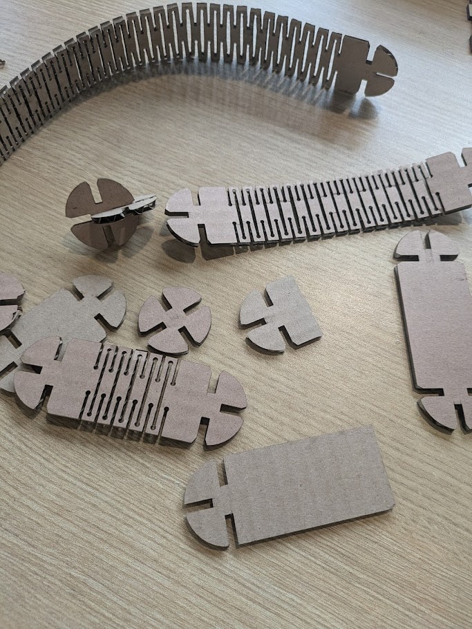 You can see the little circles here (dog bones) - they help with flexing in the roll direction