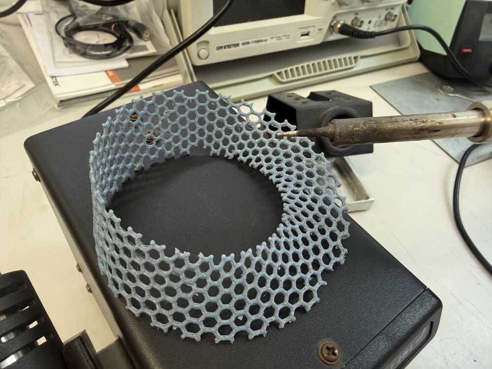 Möbius strip print - repaired with soldering tool
