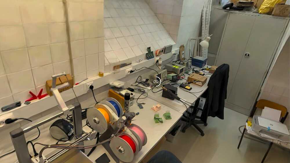 FabLab Gaussian splat result - view 3