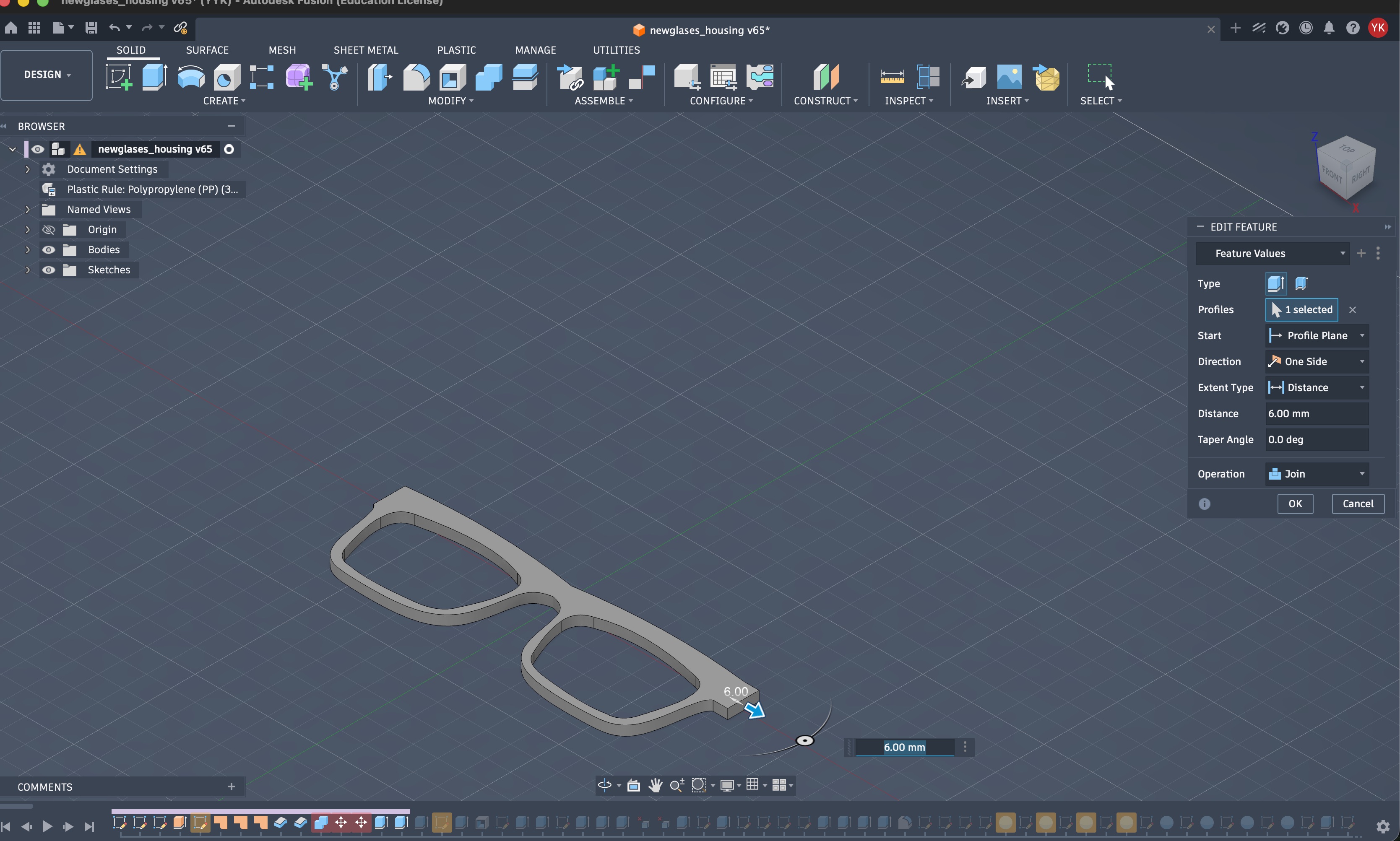 Extruded glasses frame in Fusion 360