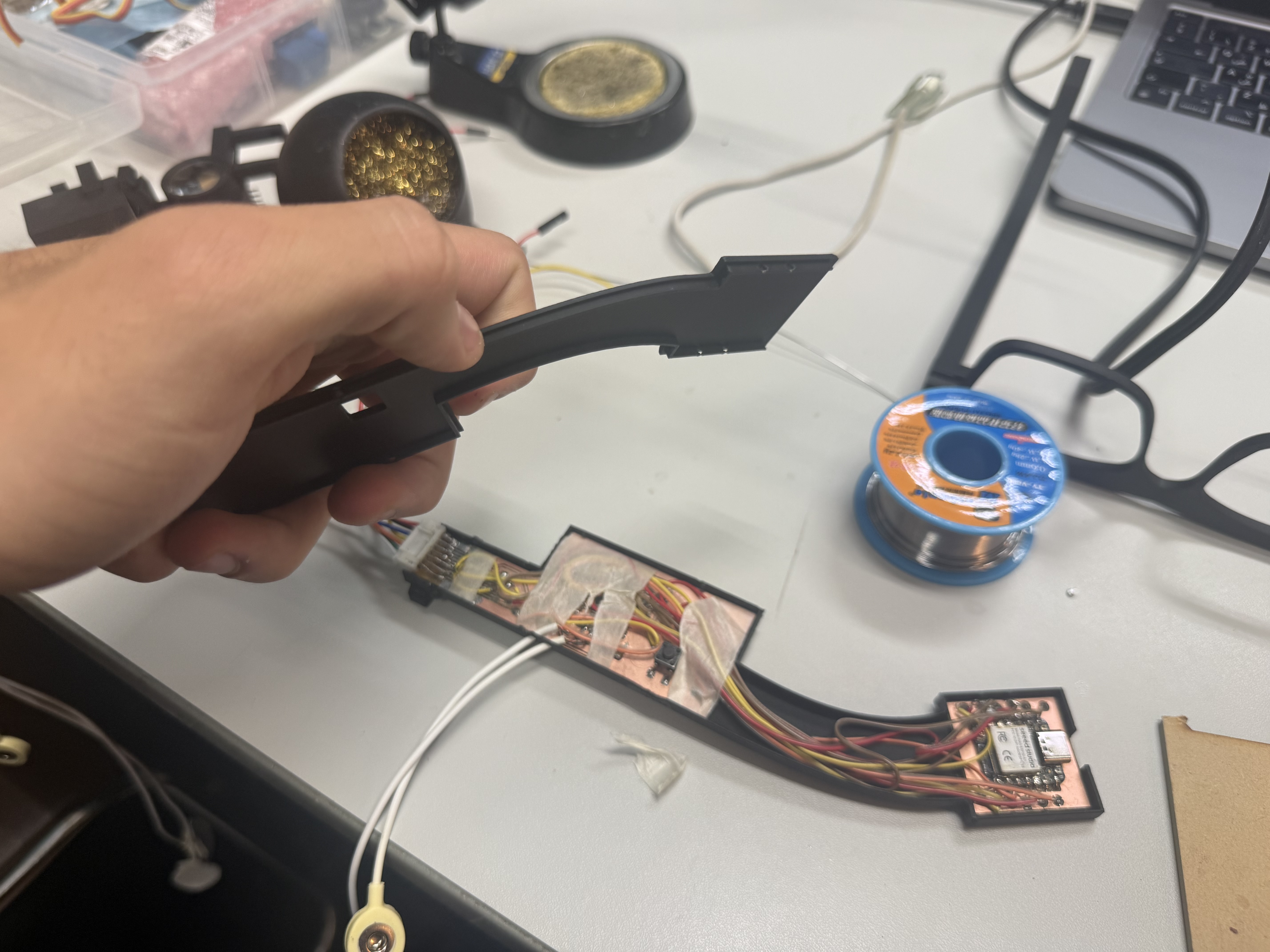 Electronics fitted inside glasses temple