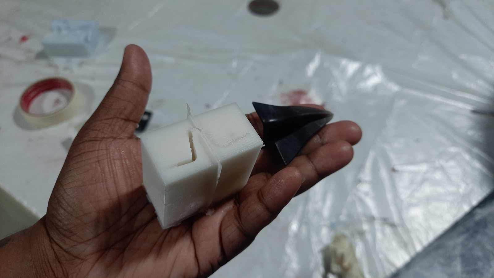 I removed the pattern from the silicone. The seeped line has to be cleared for easy pouring of resin.
