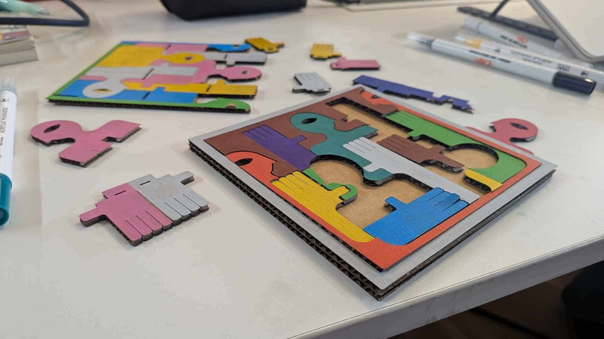 Cardboard puzzle and material experiments