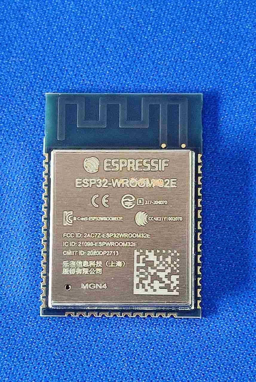 ESP32-WROOM-32E module