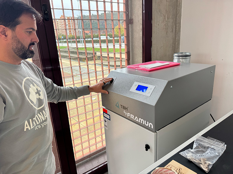 Activating the ventilation system