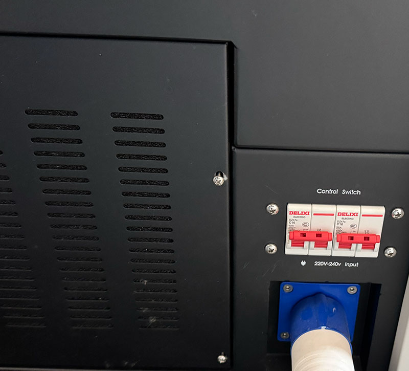 Electrical control switch -rear side-