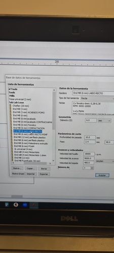 VCarve Aspire tool library showing Fab Lab León tool list with End Mill 6mm LABIO RECTO selected and parameters: 18,000 RPM, 9,000 mm/min, 10 mm pass depth.