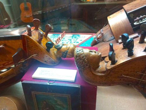 Sketch of hurdy-gurdy ornament and tuner integration