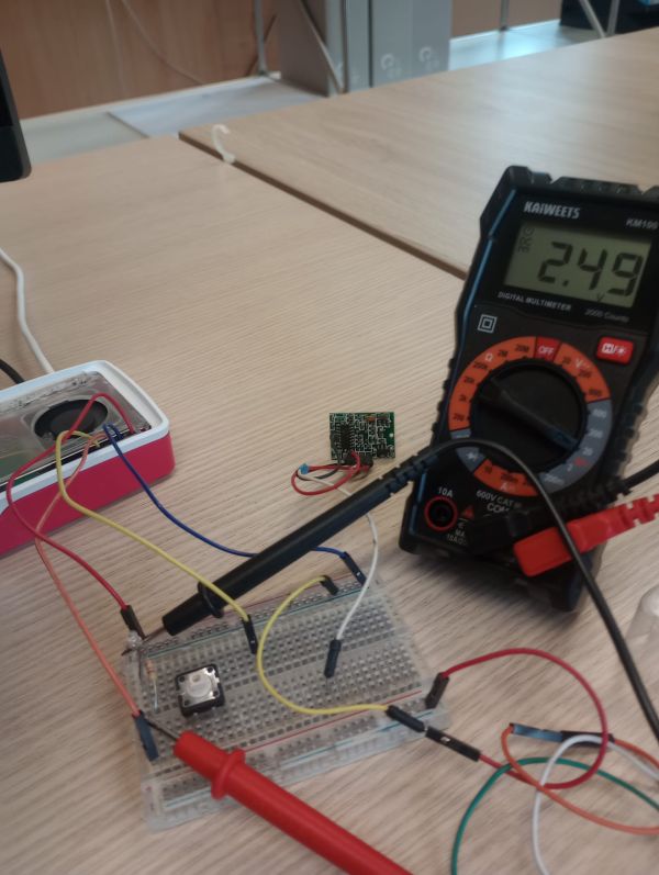 Multimeter probing the sensor output